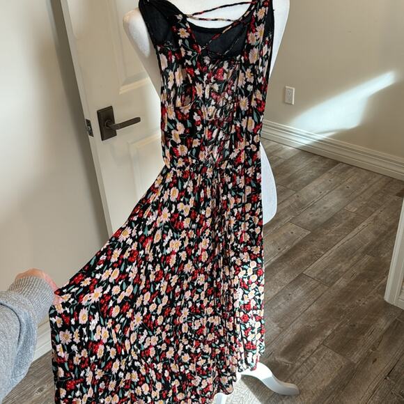 Kimchi Blue Backless Dress - Size XS - Picture 6 of 7